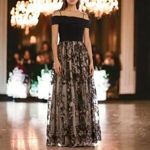 Morgan&Co Embroidered Gown- Size 5/6